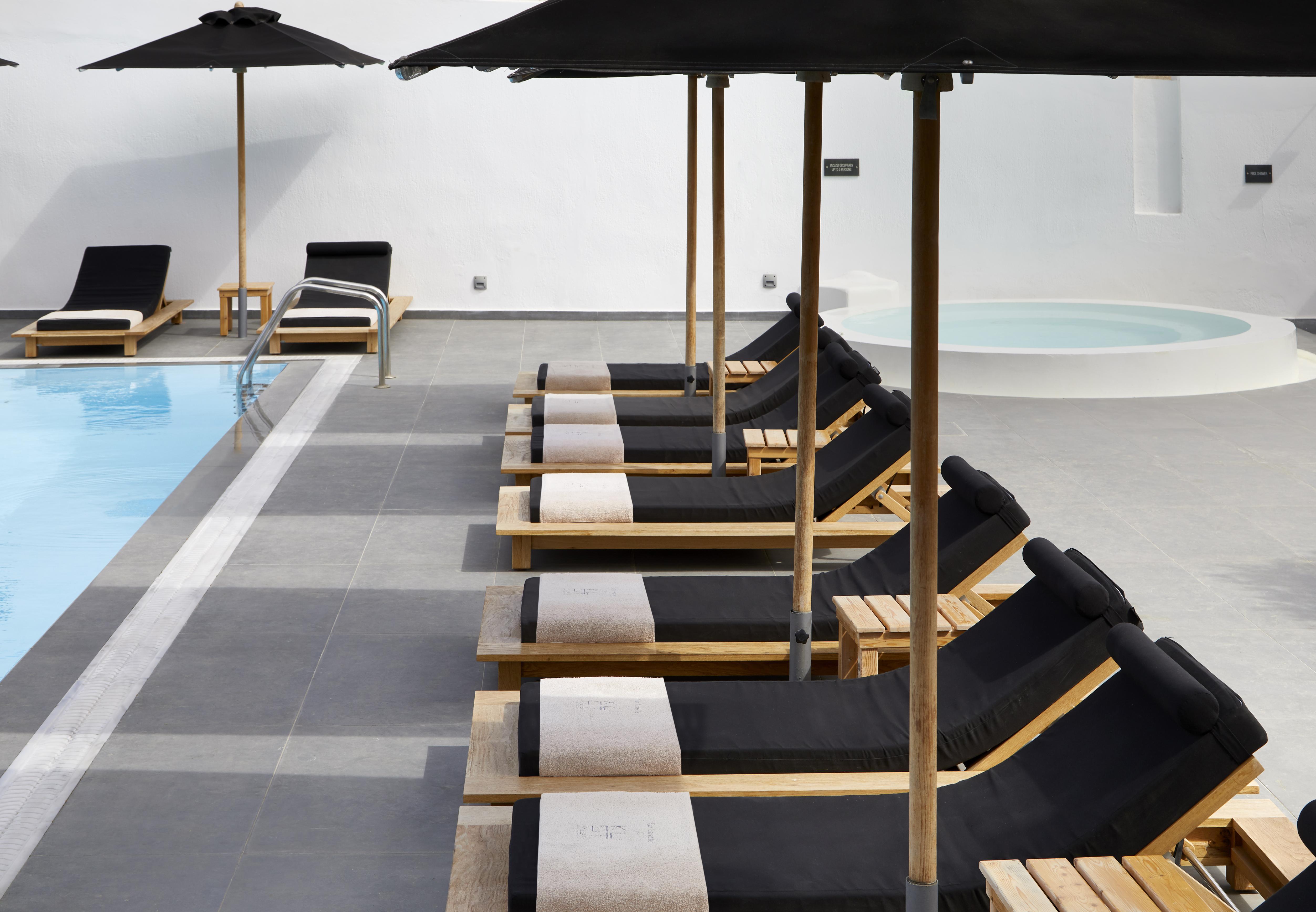 Kalisti Hotel & Suites Fira  Zewnętrze zdjęcie