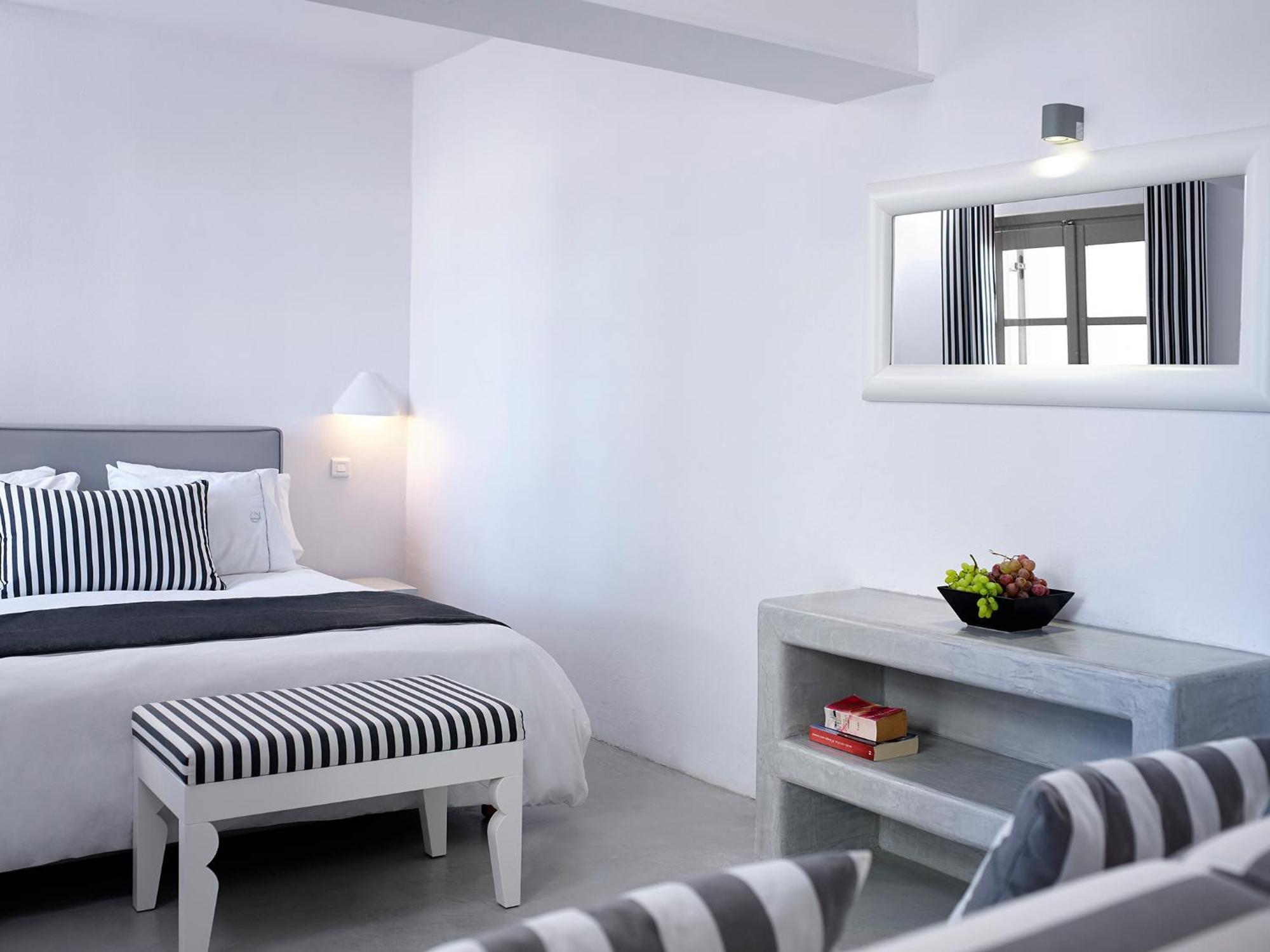 Kalisti Hotel & Suites Fira  Zewnętrze zdjęcie