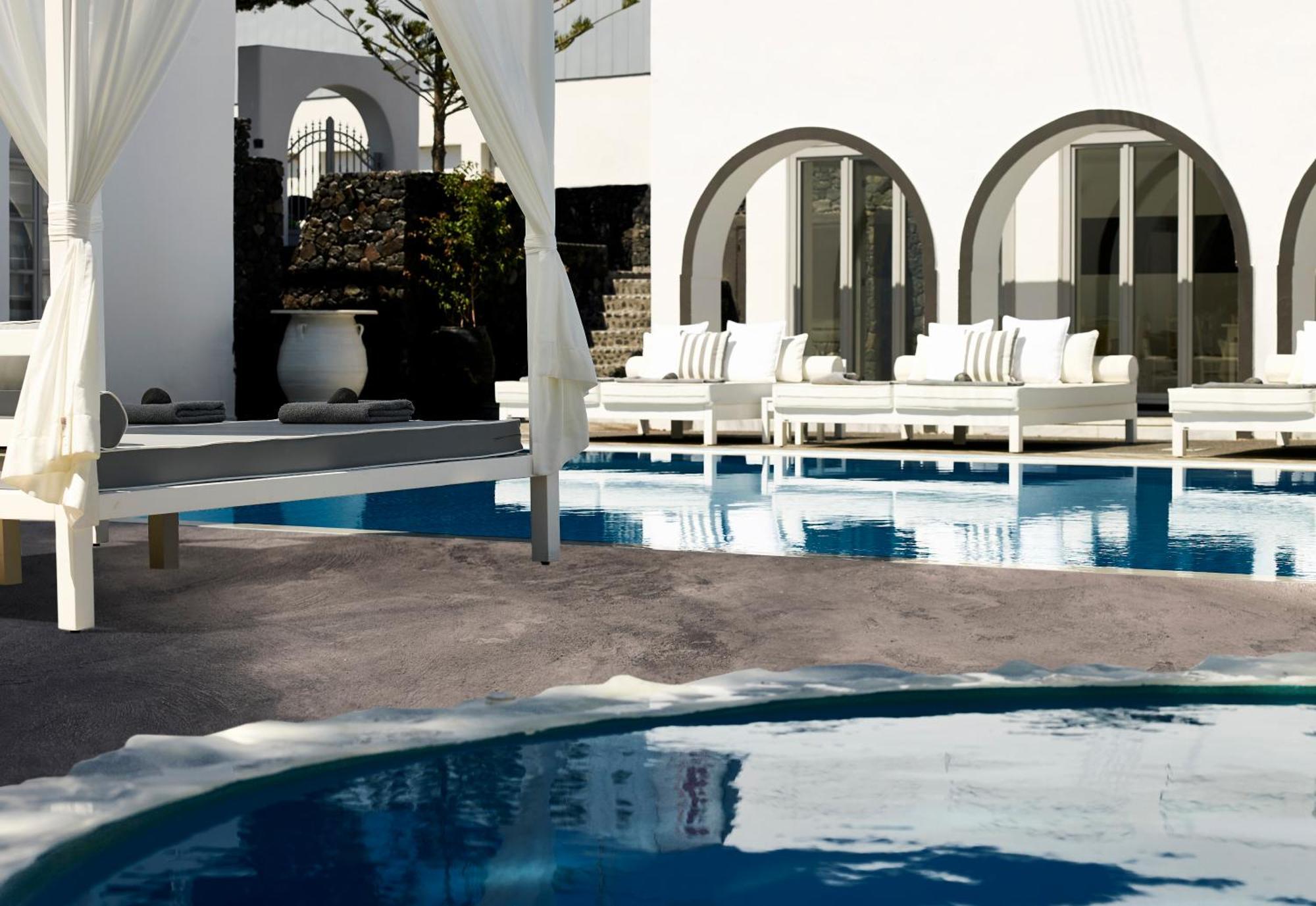 Kalisti Hotel & Suites Fira  Zewnętrze zdjęcie