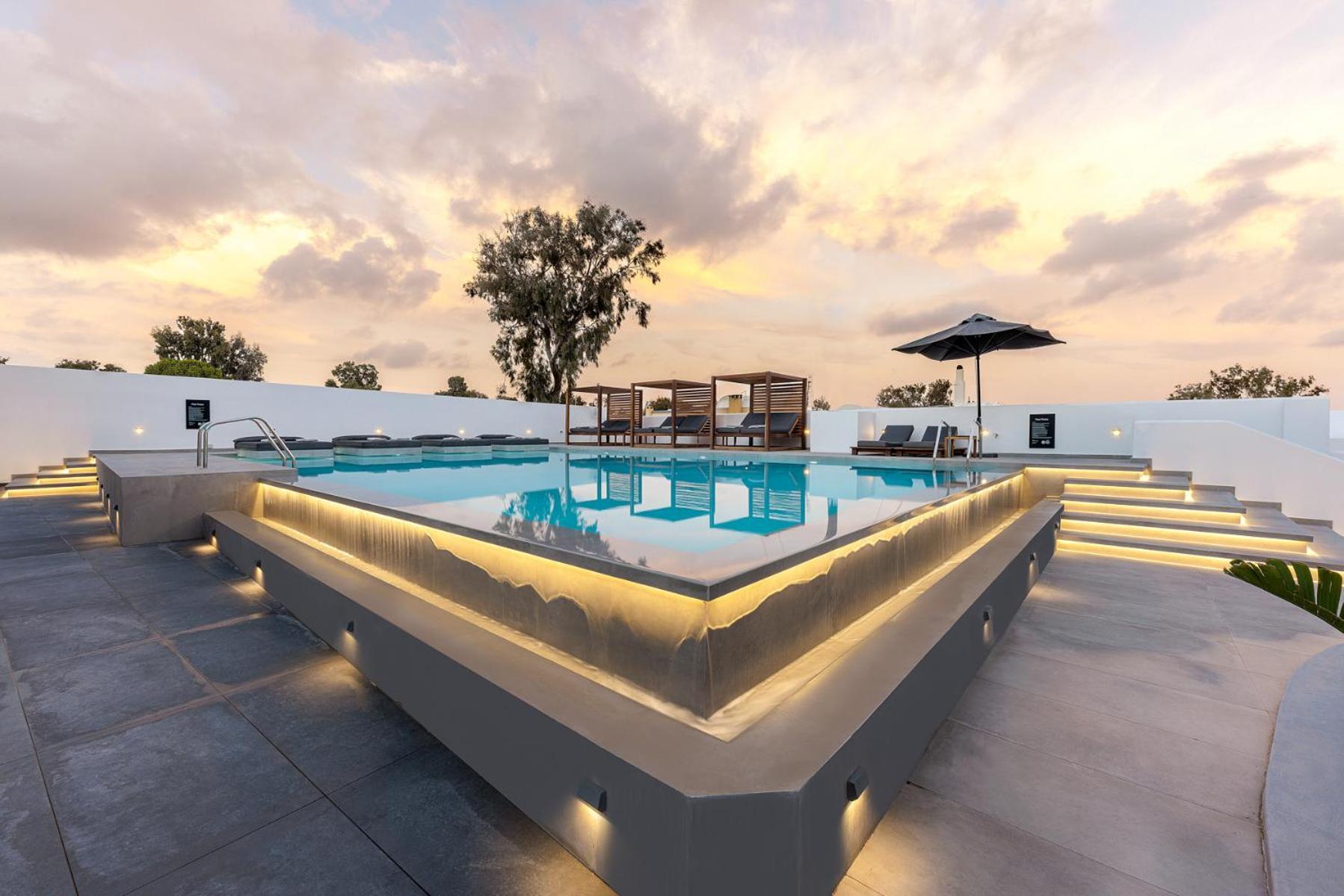Kalisti Hotel & Suites Fira  Zewnętrze zdjęcie