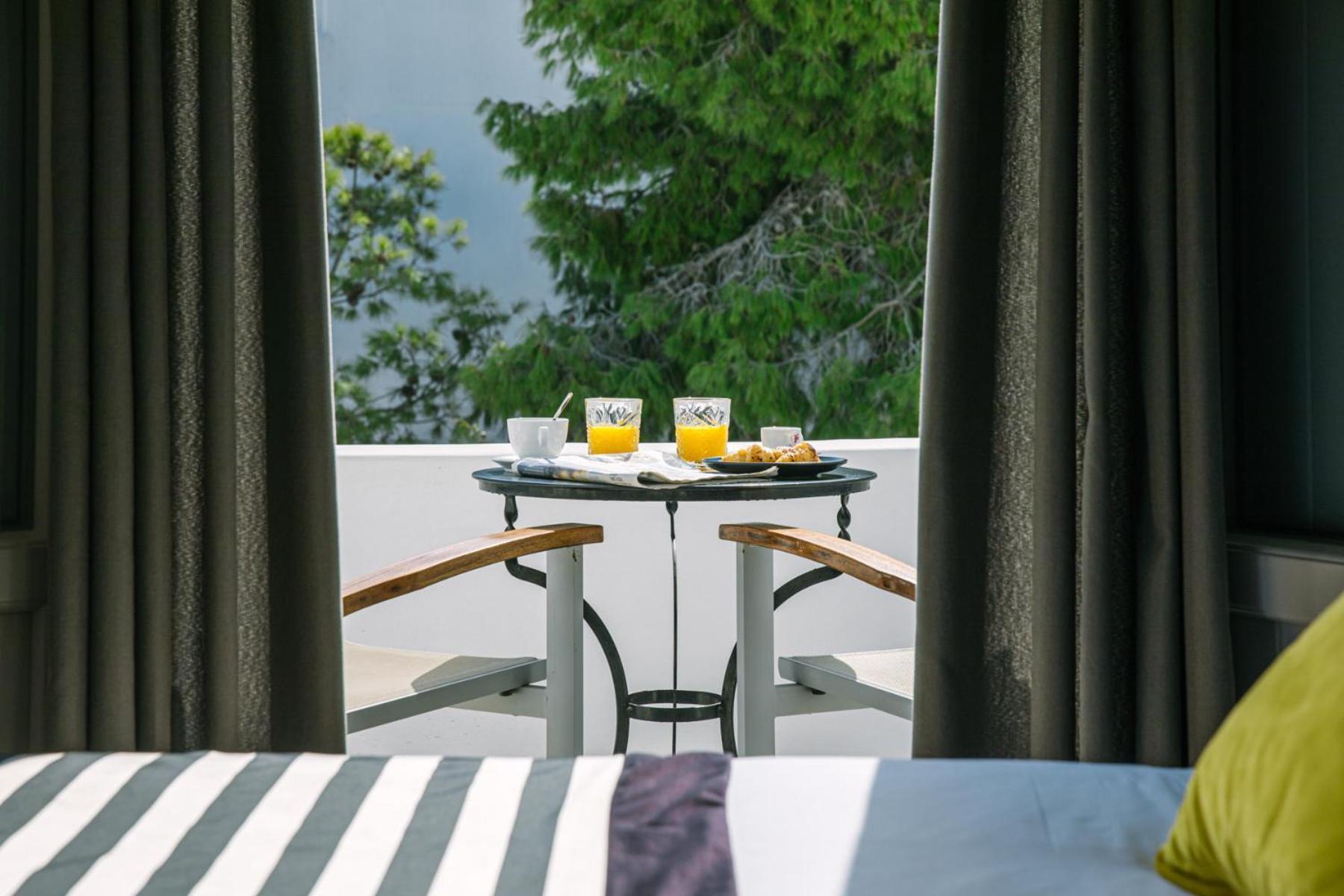 Kalisti Hotel & Suites Fira  Zewnętrze zdjęcie