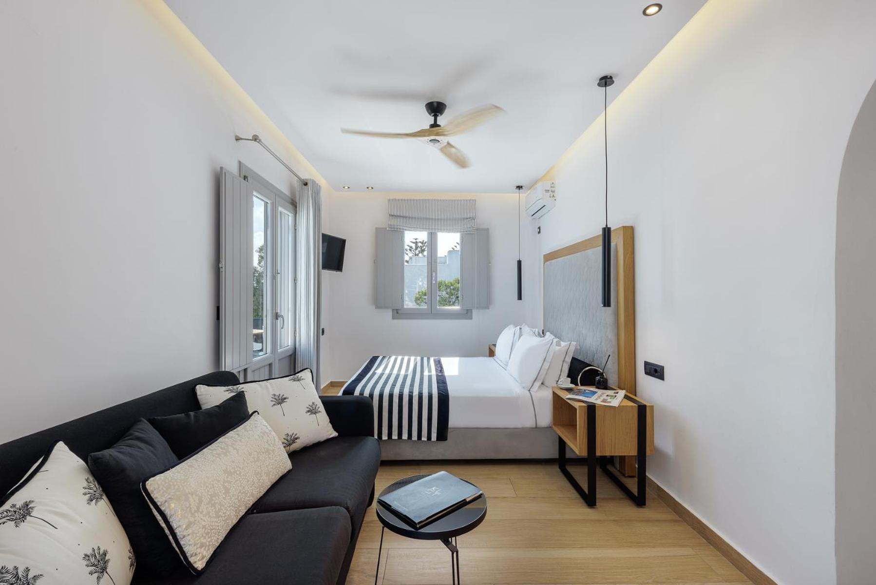 Kalisti Hotel & Suites Fira  Zewnętrze zdjęcie