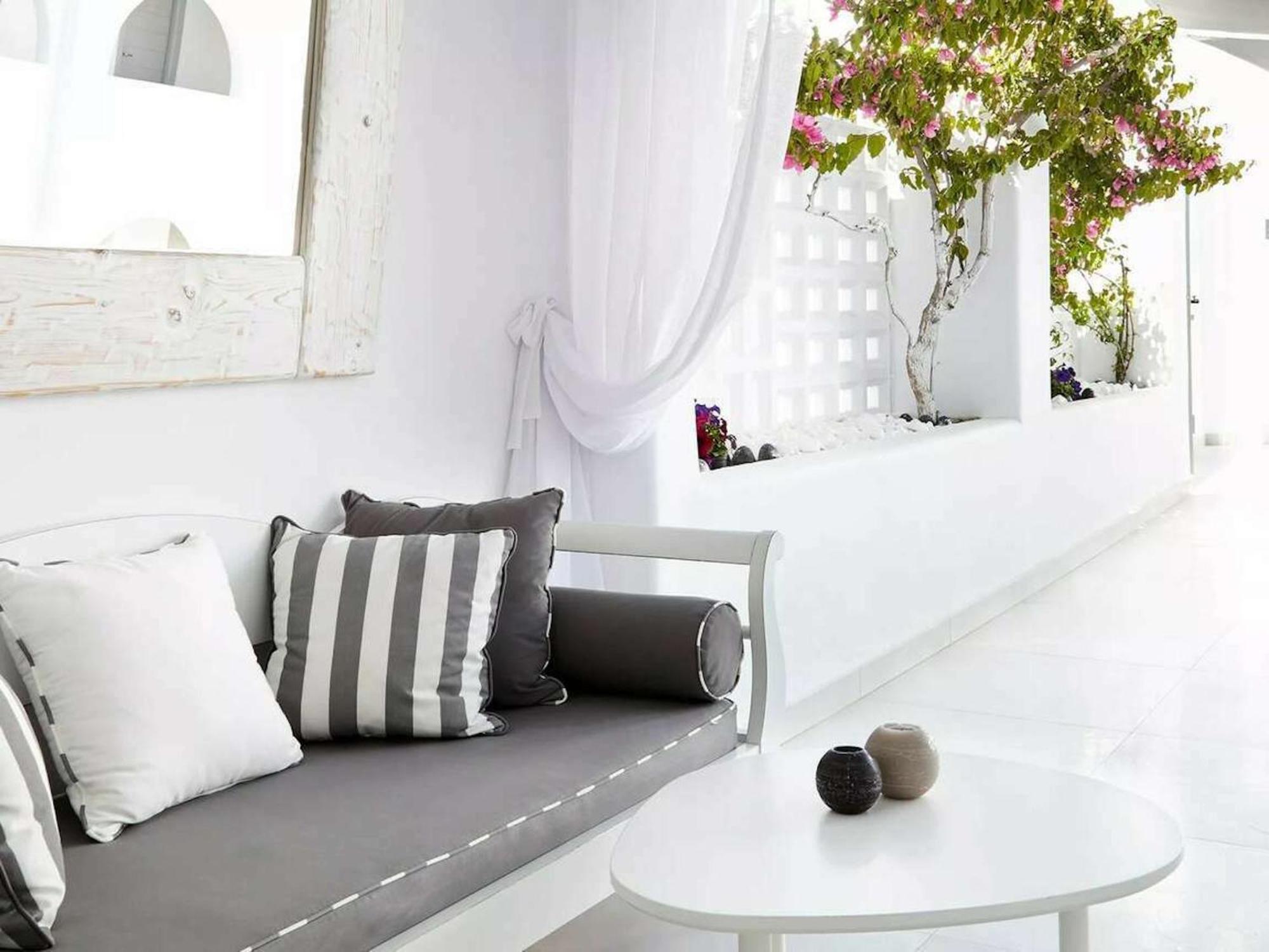 Kalisti Hotel & Suites Fira  Zewnętrze zdjęcie