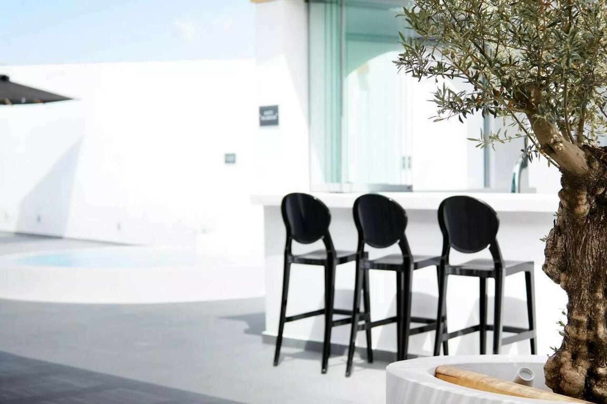 Kalisti Hotel & Suites Fira  Zewnętrze zdjęcie