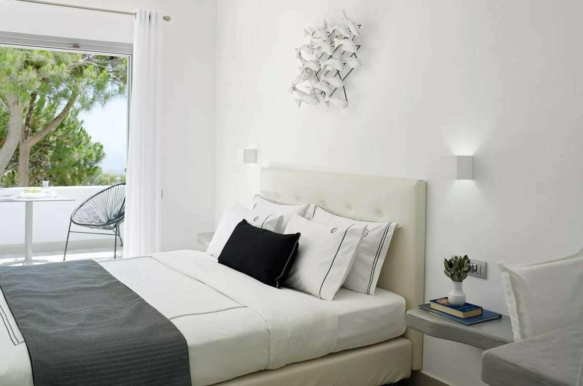 Kalisti Hotel & Suites Fira  Zewnętrze zdjęcie